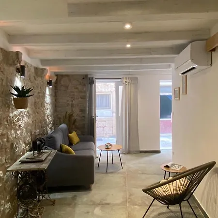 House Malena - 3* فيس